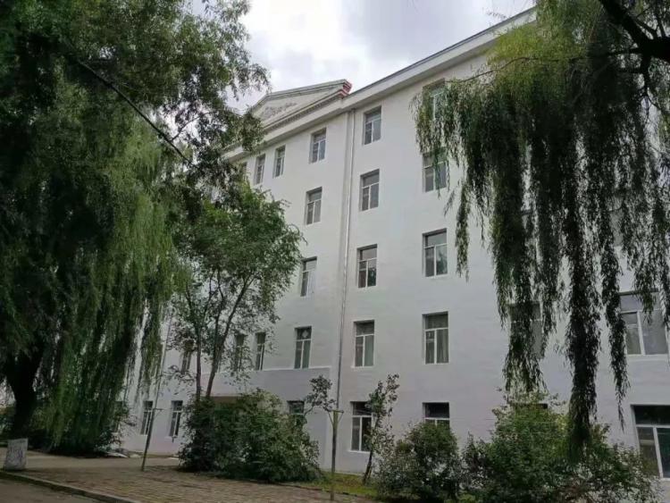 哈尔滨商业大学