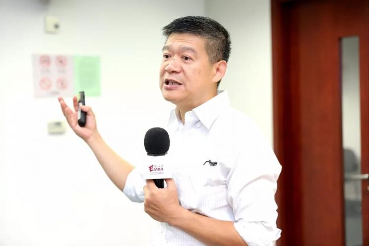 复旦大学朱力在vuca时代揭开超高绩效组织的秘诀