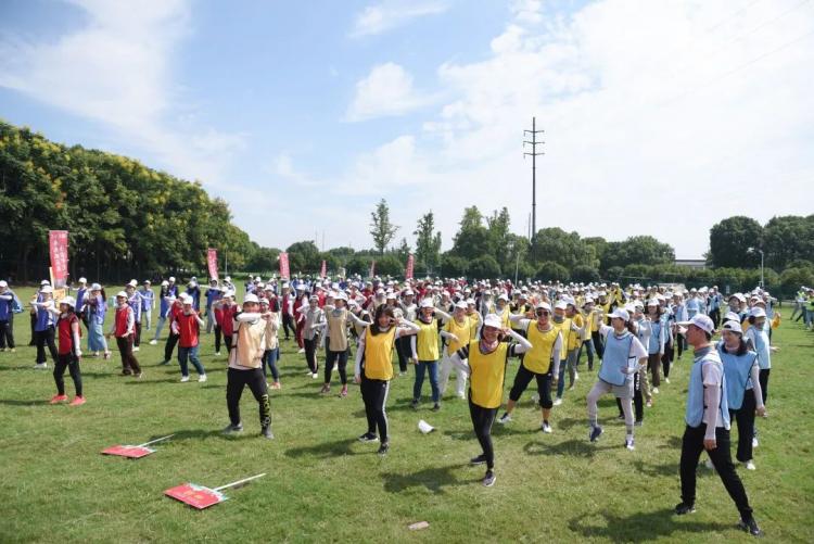 养天地正气法古今完人；传商学之道造栋梁之材——记苏州大学20必一运动官网20级M(图2)