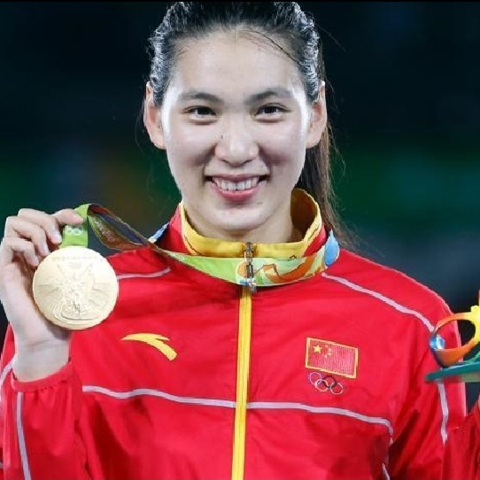郑姝音,女,中共党员,北京体育大学2016级冠军班学生,中国跆拳道运动员