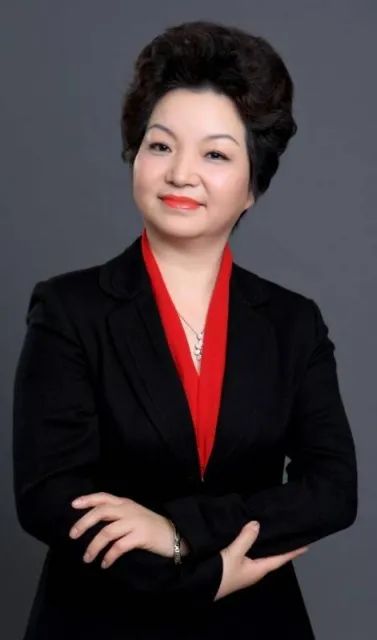 张云朗华集团 董事长emba1505emba校友会会长张春华emba校友会执行