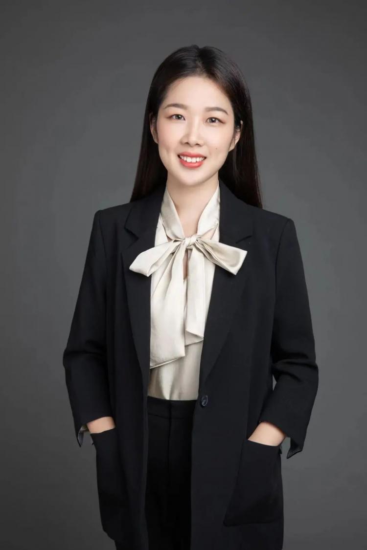 沈芳一起来听听她们怎么说吧~本期"萌新指南"邀请到2位知心辅导员老师