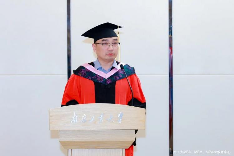 10-院長(zhǎng)致辭.jpg