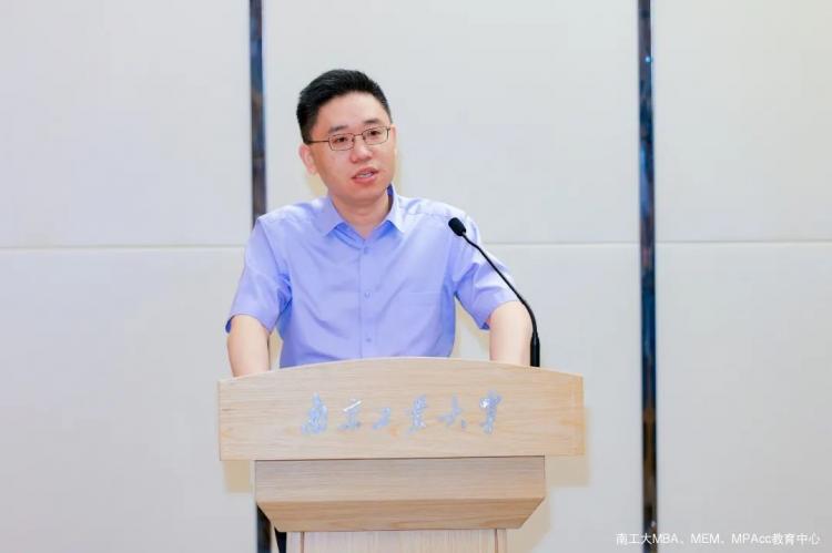 8-校友代表.jpg