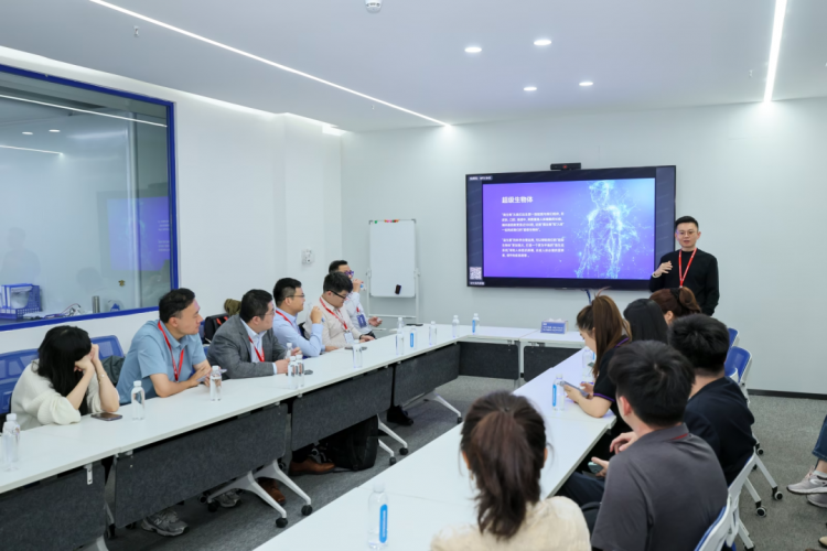 产学研碰撞：当FMBA遇见健康科技独角兽——香港中文大学FMBA参访万益蓝WonderLab全纪实(图4)