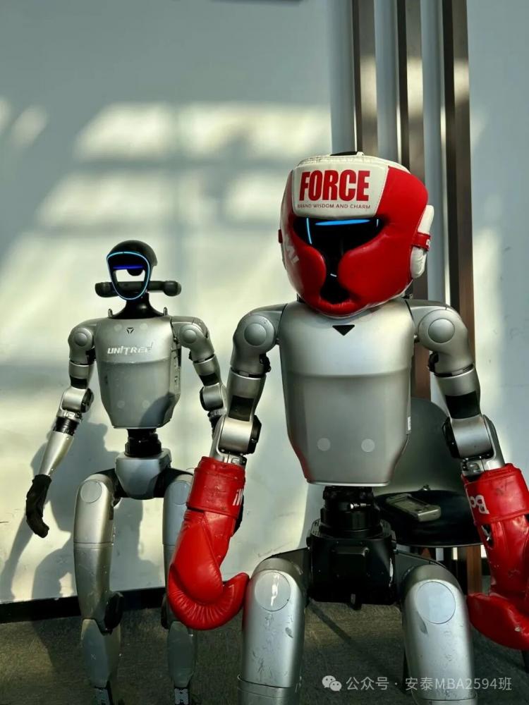 推开具身智能之门看见商业未来形状交大安泰25级AI班企业参访(图2)