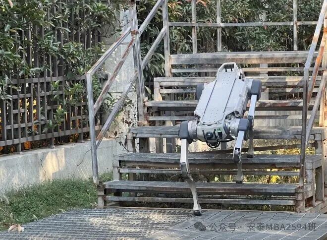 推开具身智能之门看见商业未来形状交大安泰25级AI班企业参访(图3)