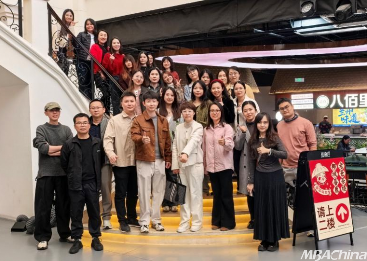 海南大学MBA移动课堂——走进骑楼老街：探寻消费体验提升之道