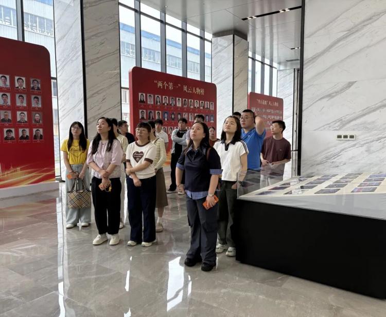 移动课堂中南财经政法大学MBA2025级周末二班走进：盛隆电气集团(图2)