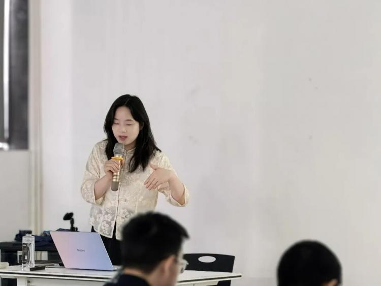 移动课堂中南财经政法大学MBA2025级周末二班走进：盛隆电气集团(图3)